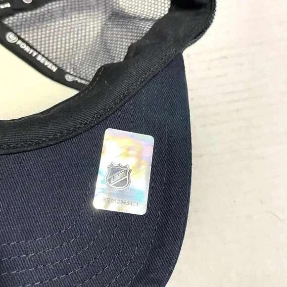 Ladies Women NHL Hockey Cap Hat ‘47 Captain SnapBack Sequins New - Picture 6 of 10